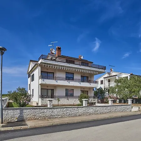 Apartament Lovely Roses Umag
